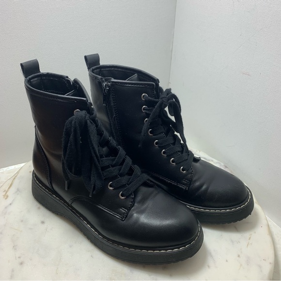 madden girl kurrt lace up booties